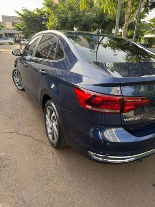 VOLKSWAGEN VIRTUS 1.0 200 TSI HIGHLINE AUTOMÁTICO